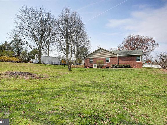 3rd image of 6612 Moulstown Rd E