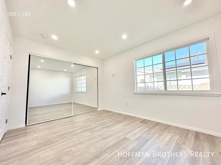 6243 Platt Ave — Photo 10