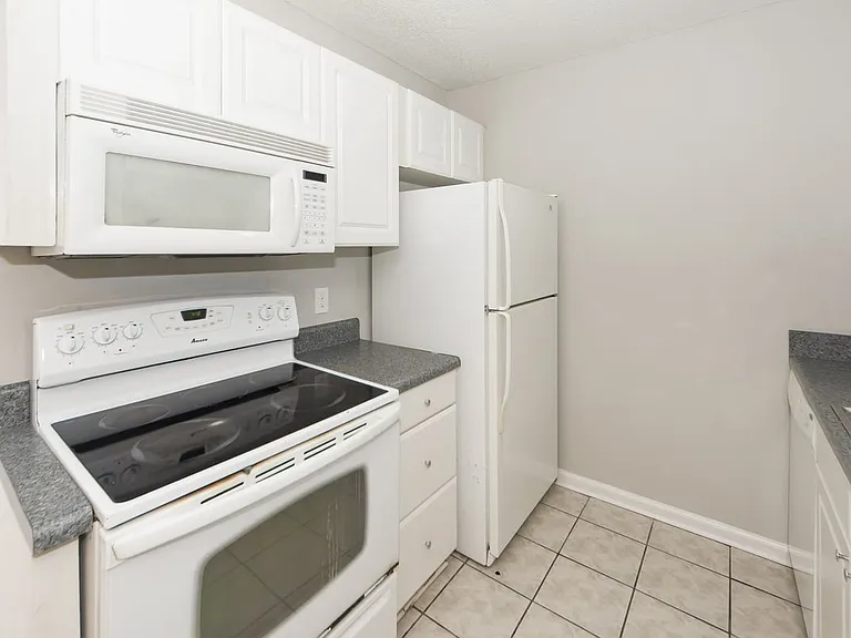 1305 Mathis Ferry Rd — Photo 9