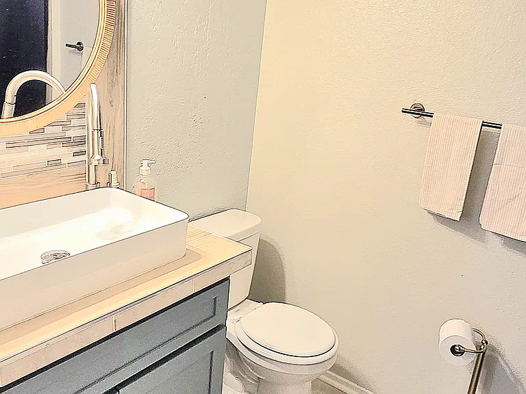 1304 E Bayou Pkwy #5A — Photo 11