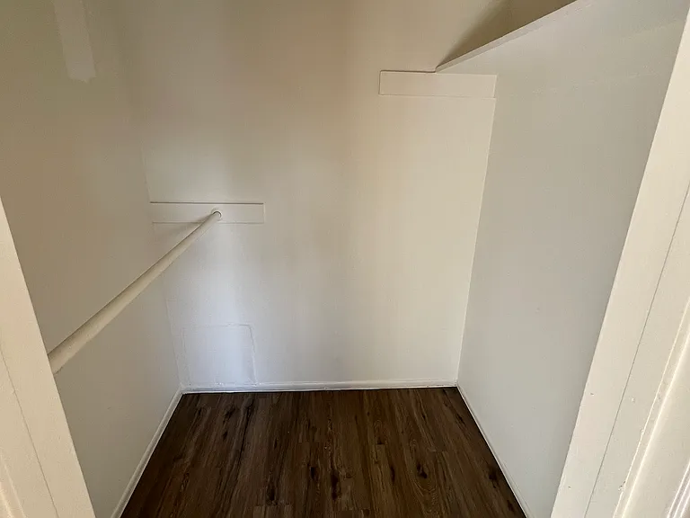 Lennox Lanai Apartments — Photo 32