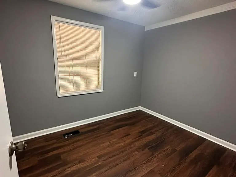 821 Desoto Pl — Photo 12