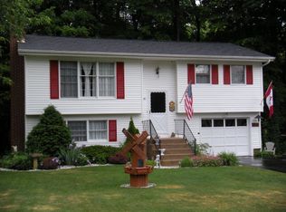 10 Button Brook Pkwy, Peru, NY 12972