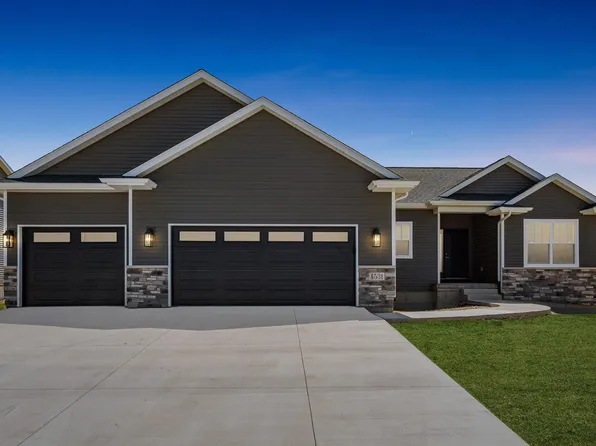 4531 Sonoma Dr, Cedar Falls, IA 50613
