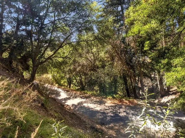 6090 Girvin Dr, Oakland, CA 94611