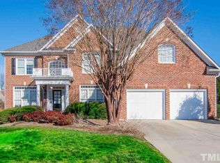 423 Wayfield Ln, Cary, NC 27518