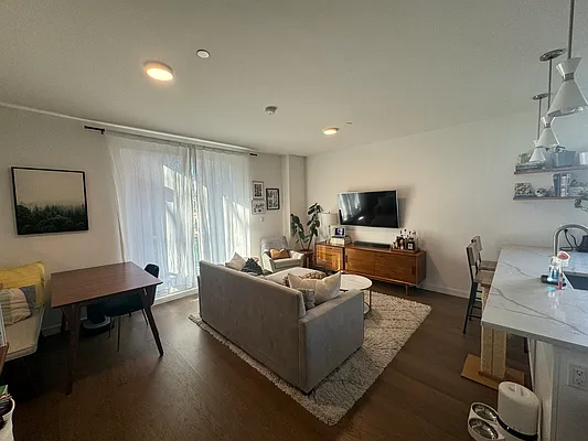 Rented by Owner | media 8