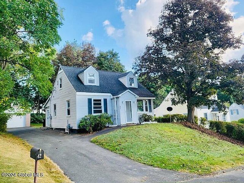 2nd image of 42 Bolivar Avenue