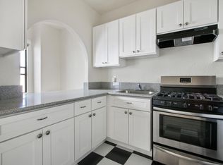 346 N Vermont Ave #404, Los Angeles, CA 90004