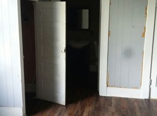 824 N Robinson St, Cleburne, TX 76031
