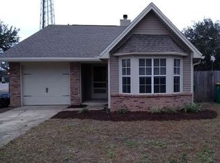 191 Woodland Park Cir, Mary Esther, FL 32569