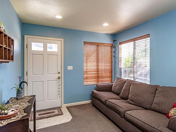 4th image of 5390 Hennessy Pl