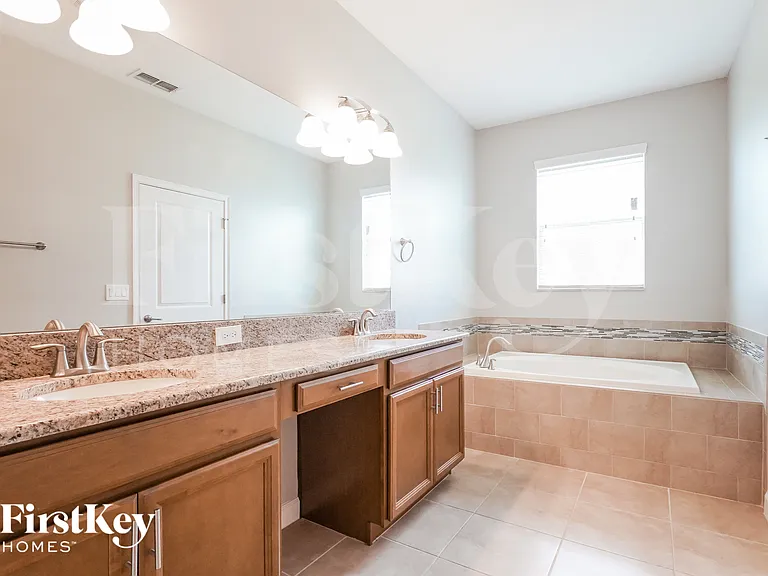 4664 Egg Harbor Dr — Photo 8
