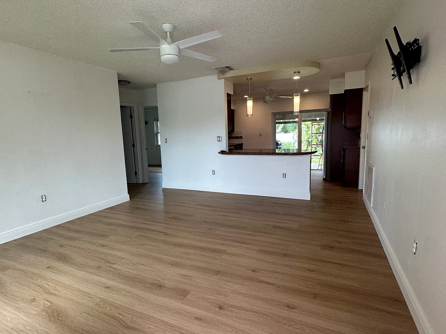 2 bed, $2,500 — Photo 3