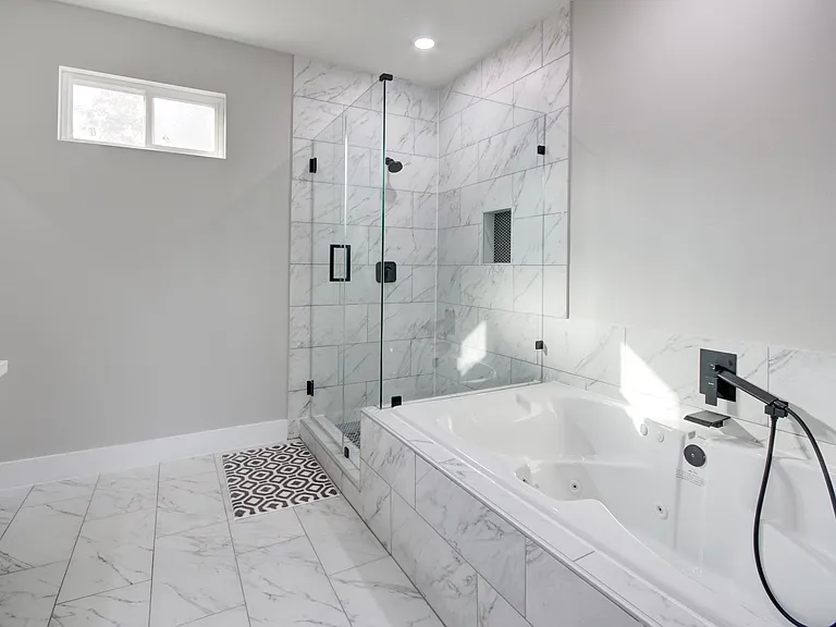 9305 Tower St — Photo 43
