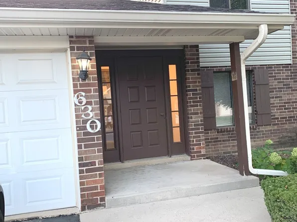 630 Cross Creek Dr #Bb2, Roselle, IL 60172
