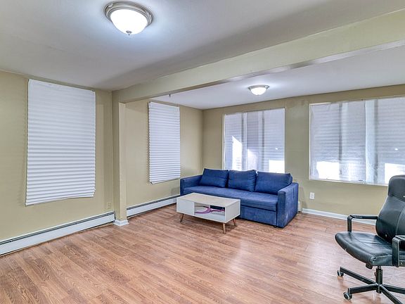 3rd image of 11 N Texas Ave #1