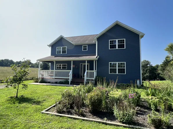 39855 White Rd, Nelsonville, OH 45764