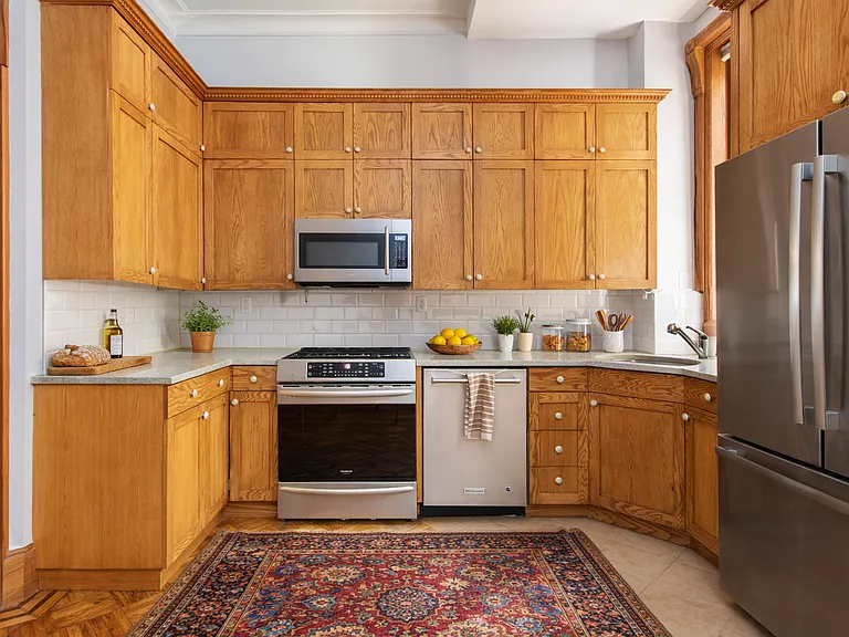 137 Manhattan Ave #1 — Photo 5