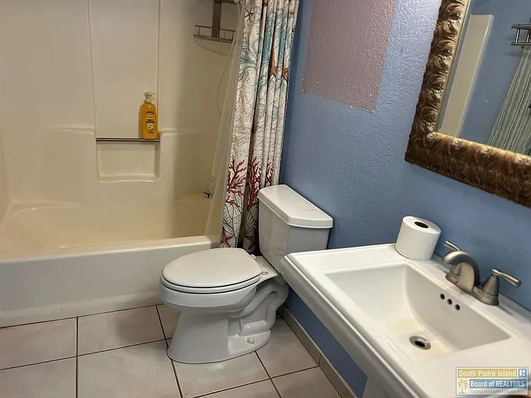1342 Harbor Island Dr — Photo 10