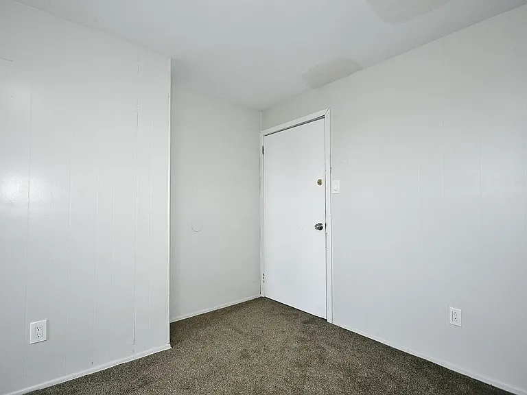 1103 Crosby St #2 — Photo 2