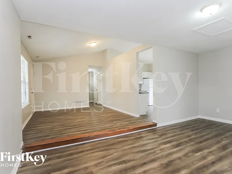 5613 Simmul Ln — Photo 5