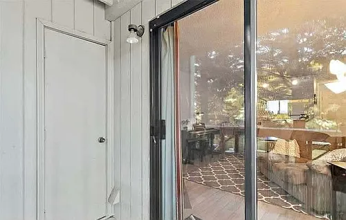 3312 I St NE Photo 1