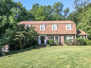 1724 Fox Run Ct, Vienna, VA 22182