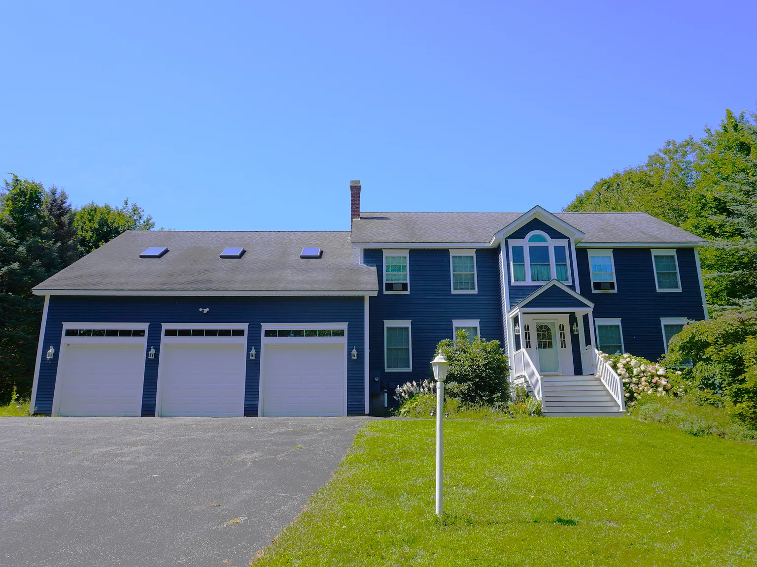 125 Fairway Dr — Photo 2