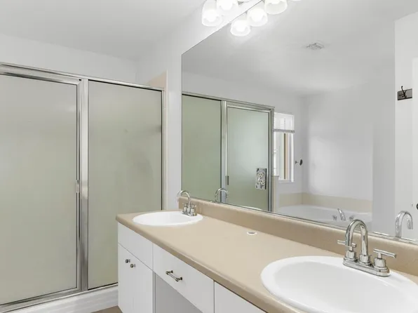 19389 SW 64th Street, Pembroke Pines, FL 33332