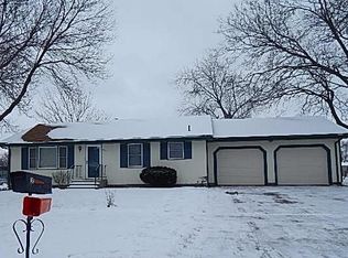 923 E 6th St, Grand Island, NE 68801