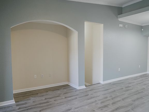 3rd image of 10075 N Gate Pkwy #2107