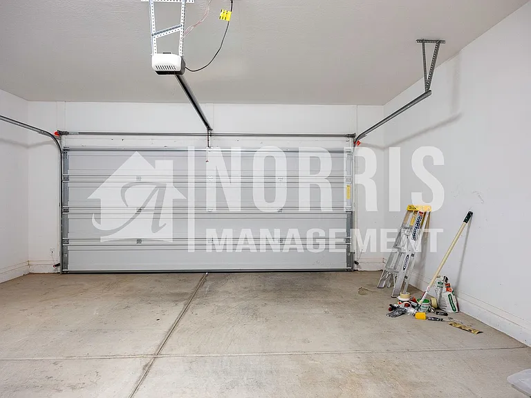 336 E Hawaii Dr — Photo 31