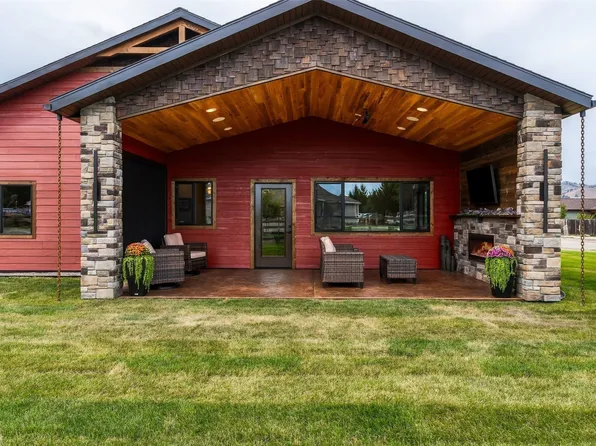101 Sunrise Dr, Darby, MT 59829