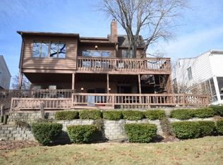 49 Oakridge Ct, Decatur, IL 62521