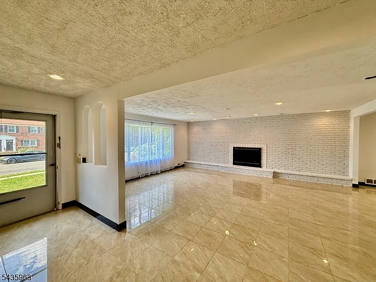 65 Wabeno Ave — Photo 38