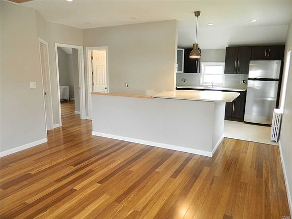 3rd image of 58 Oakland Ave #2