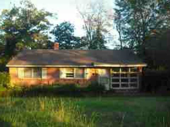 4th image of 1814 Broadell Dr