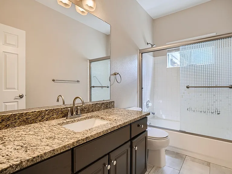 4721 S Biscay Ct — Photo 5