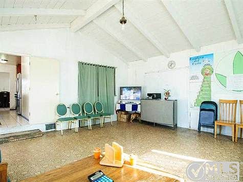 4th image of 4901 Palin St