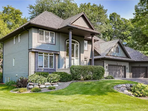 5536 Bristol Ln, Minnetonka, MN 55343