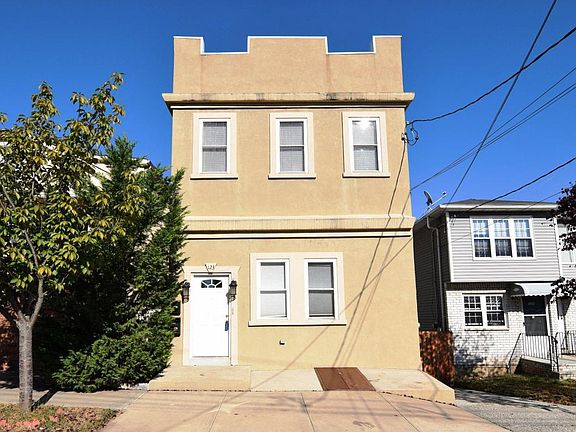 4th image of 123 Arthur Ave