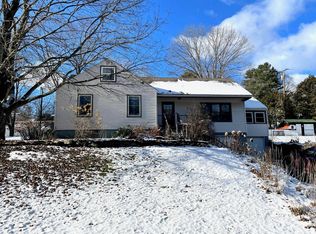 83 Ridge View Rd, White River Junction, VT 05001