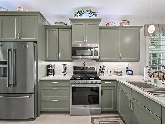 3rd image of 620 Grand Cypress Way