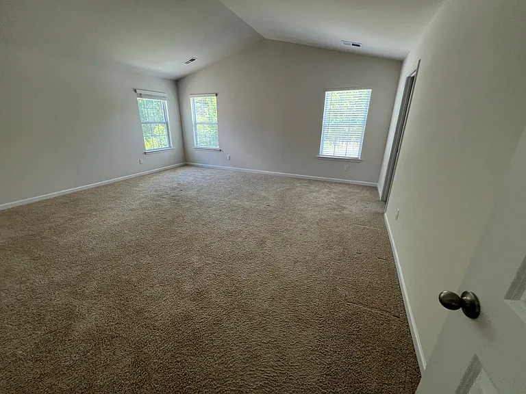 2020 Navarro Rd — Photo 11