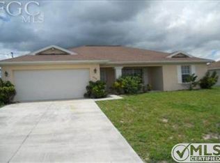 408 Petite Ave, Lehigh Acres, FL 33974