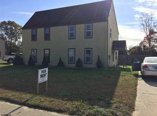 13 Greenfield Dr, Berlin, NJ 08009