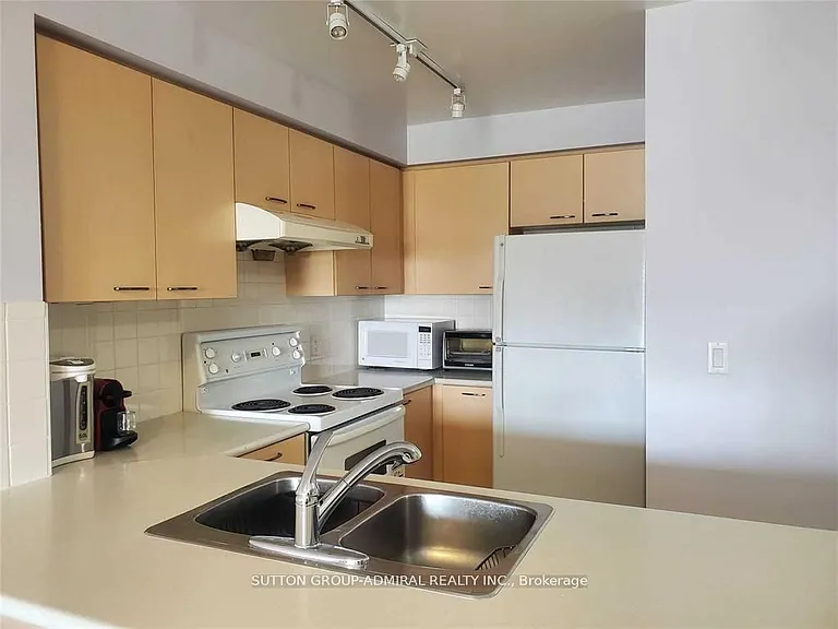 51 Saddlecreek Dr #602 — Photo 4