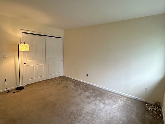 2nd image of 1 Valley Rd APT 208