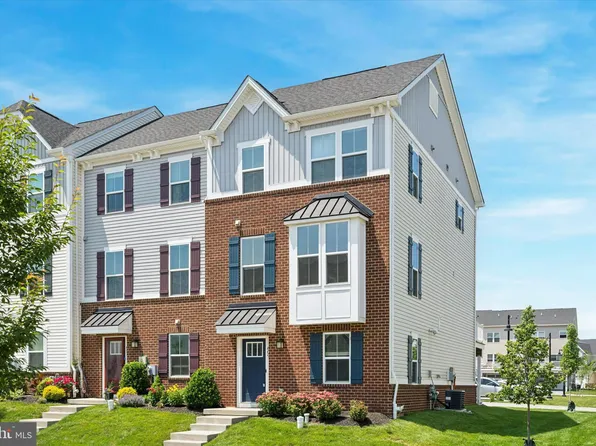 609 Holywell Dr, Malvern, PA 19355